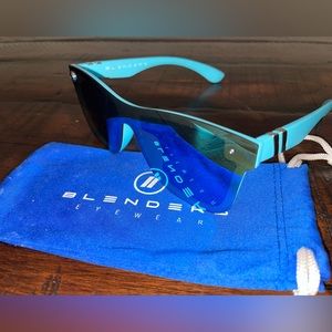 BLENDERS BLUE PHOENIX UNISEX SUNGLASSES